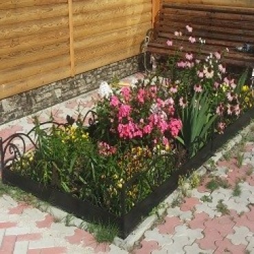Кованая цветочница 18